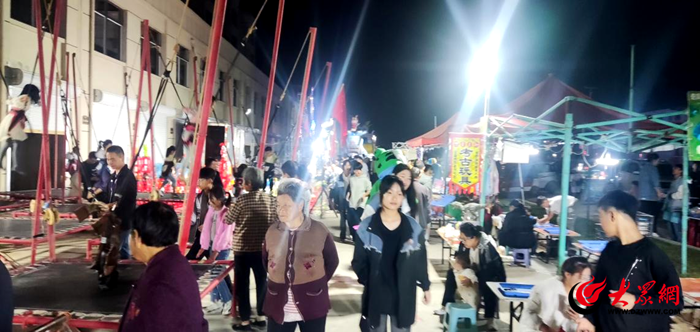 逛黄河大集 赏留韵民俗 ——曹县青岗集镇尝鲜正当时